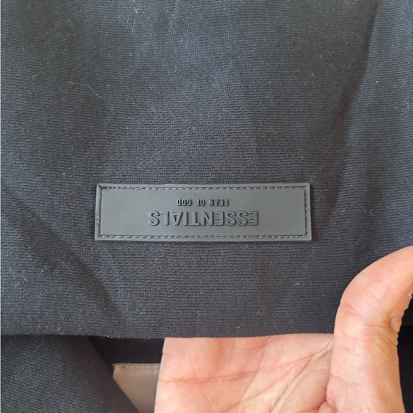Black Fear of God Essentials Hoodie - Picture 7 of 9